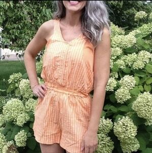 vintage CANTALOUPE ORANGE ROMPER shorts S M